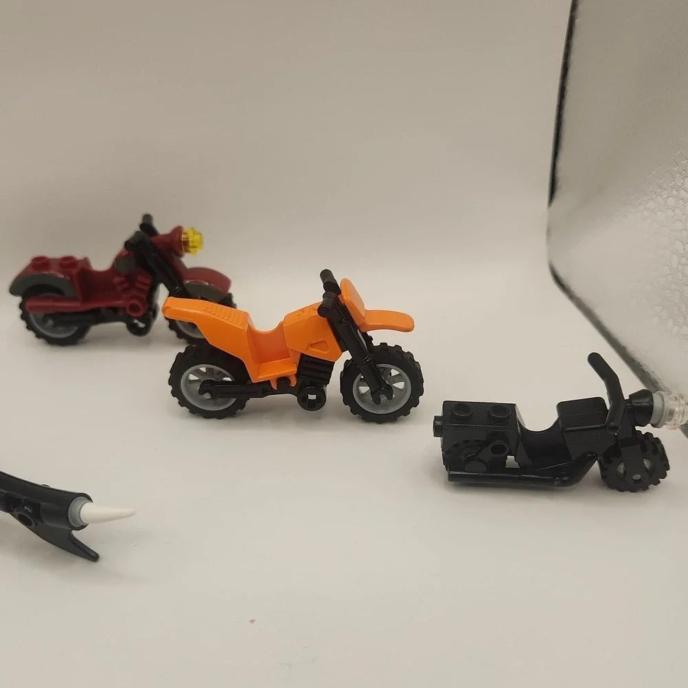 LEGO Minifigures and Accessories Lot